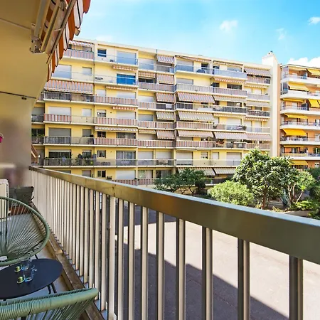 Colonel Hebert Deux Pieces Climatise * Menton