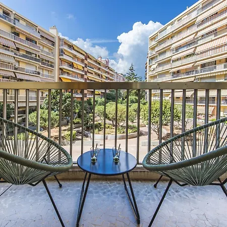 Apartment Colonel Hebert Deux Pieces Climatise *