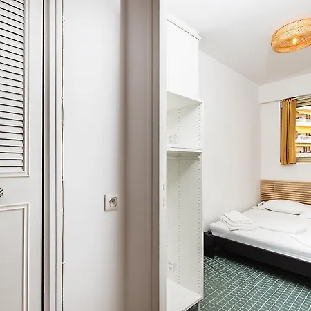 Colonel Hebert Deux Pieces Climatise * マントン