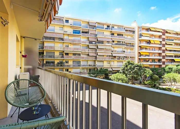 Colonel Hebert Deux Pieces Climatise * 멍똥